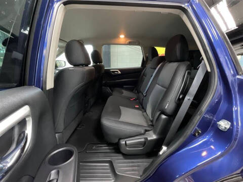 2020 Nissan Pathfinder S