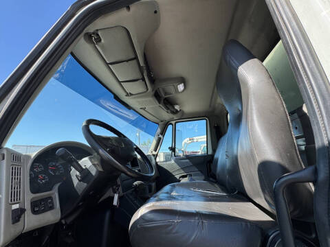 2016 International 4300 NO CDL Required