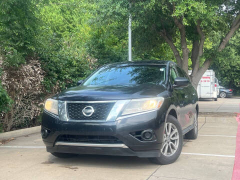 2015 Nissan Pathfinder for sale at Texas Select Autos LLC in Mckinney TX