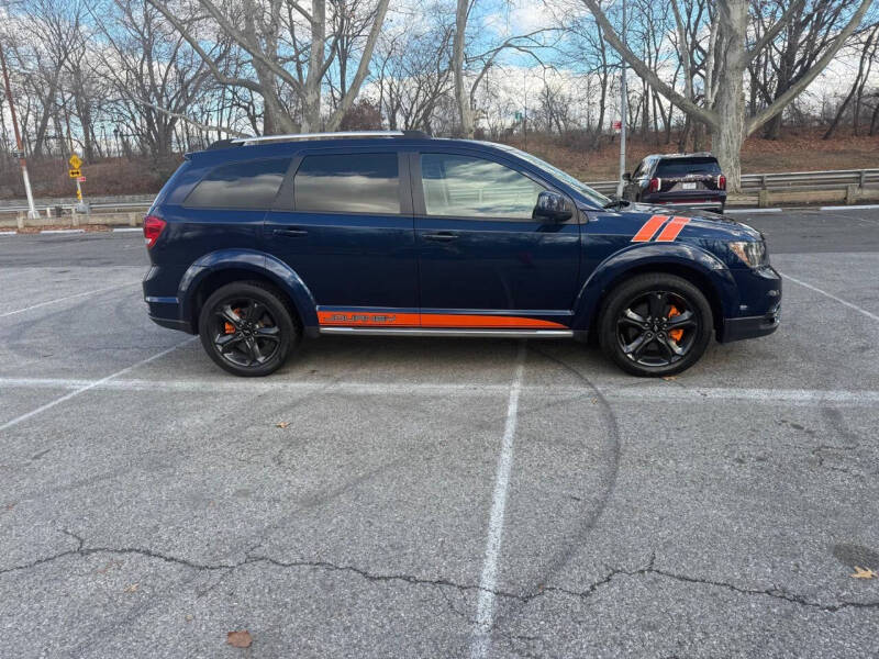 2020 Dodge Journey Crossroad photo 9