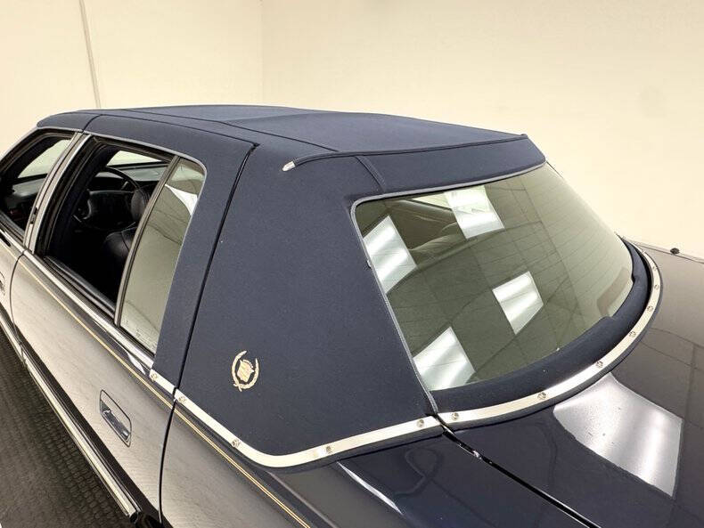 1997 Cadillac DeVille D'elegance