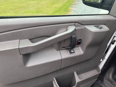 2016 Chevrolet Express 2500