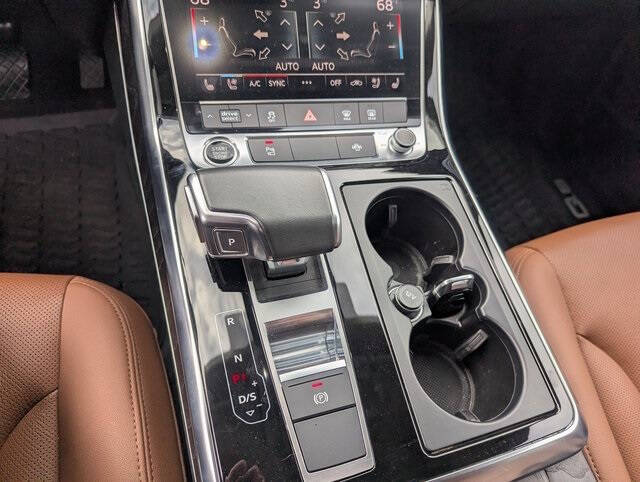 2022 Audi Q8 quattro Premium Plus 55 TFSI