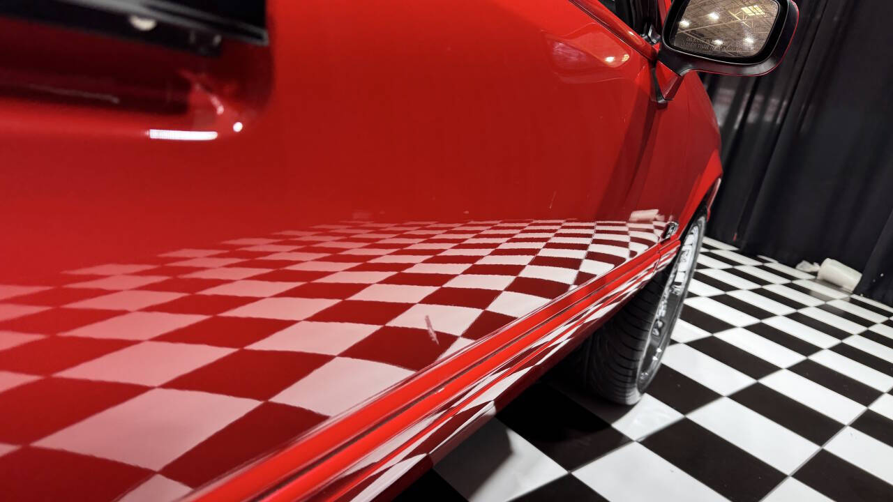 1992 Ford Mustang 25