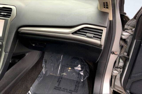 2020 Ford Fusion Hybrid SE