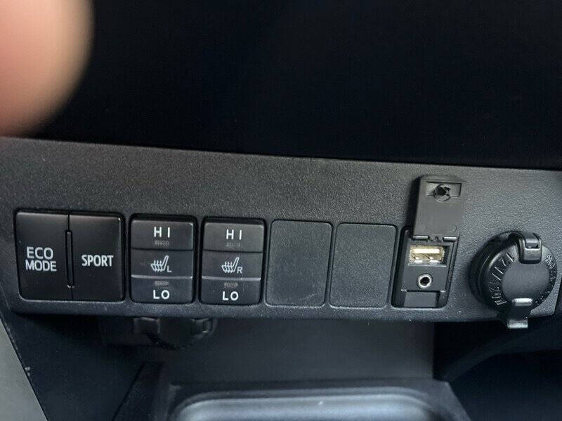 2017 Toyota RAV4 Platinum