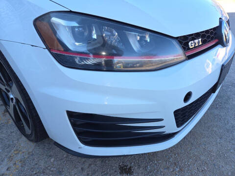 2015 Volkswagen Golf GTI SE