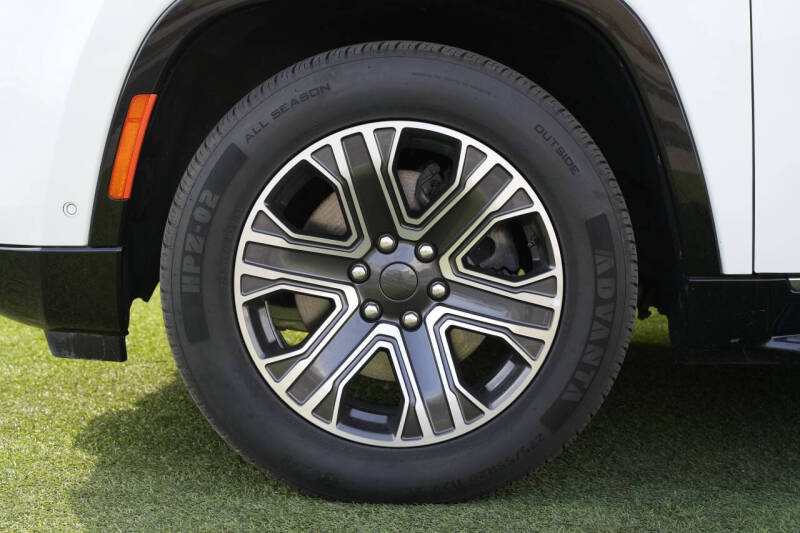 2024 Jeep Wagoneer L
