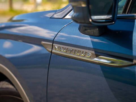2019 Lincoln Nautilus Select