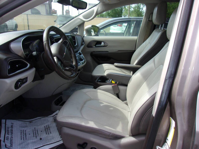 2018 Chrysler Pacifica Touring L