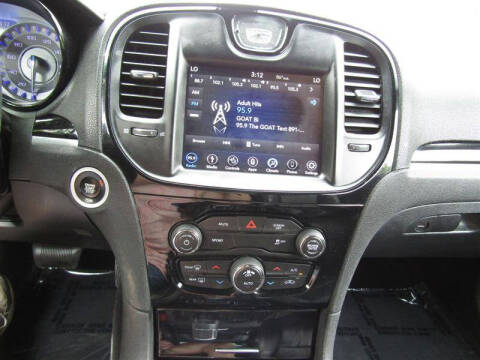 2019 Chrysler 300 S