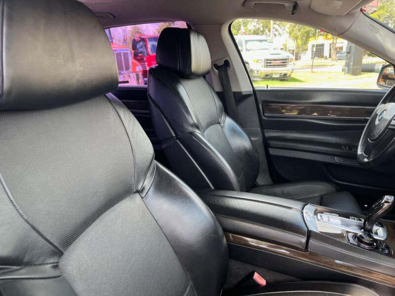 2010 BMW 7 Series 750Li