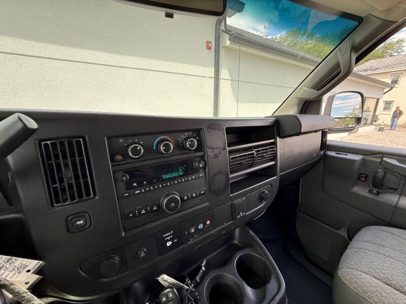 2021 Chevrolet Express 2500