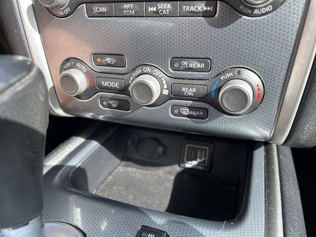 2020 Nissan Pathfinder SL