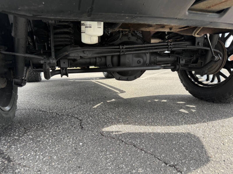 2004 HUMMER H2 Lux Series