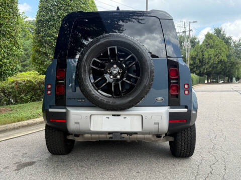 2020 Land Rover Defender 110 SE