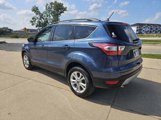 2018 Ford Escape for sale at Bigfoot Auto in Hiawatha, IA