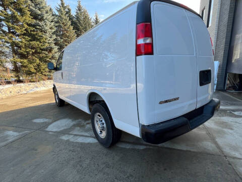 2025 Chevrolet Express 2500