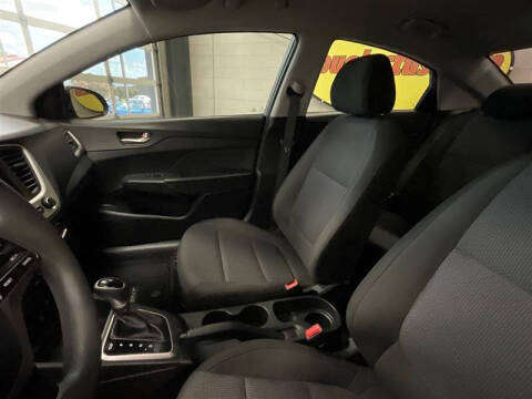 2022 Hyundai Accent SE