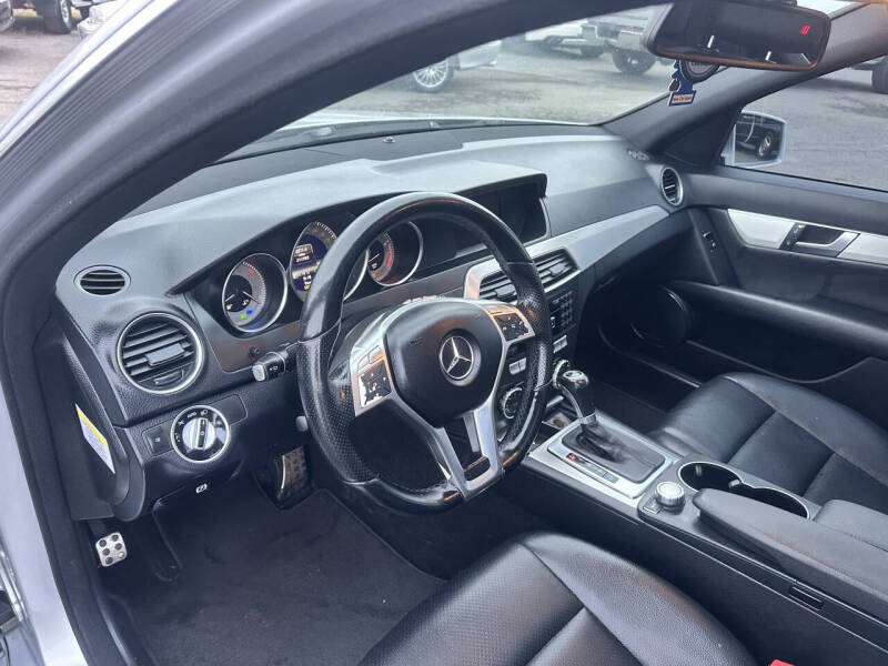 2013 Mercedes-Benz C-Class C 300 Luxury 4MATIC