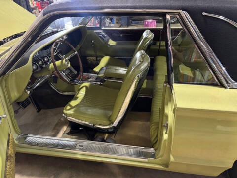 1964 Ford Thunderbird