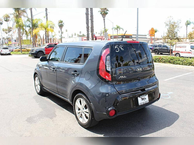 2016 Kia Soul +