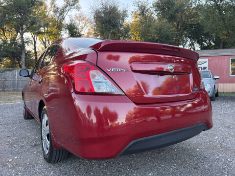 2015 Nissan Versa 1.6 S