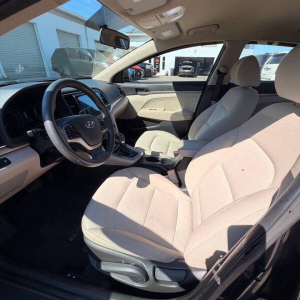 2018 Hyundai Elantra