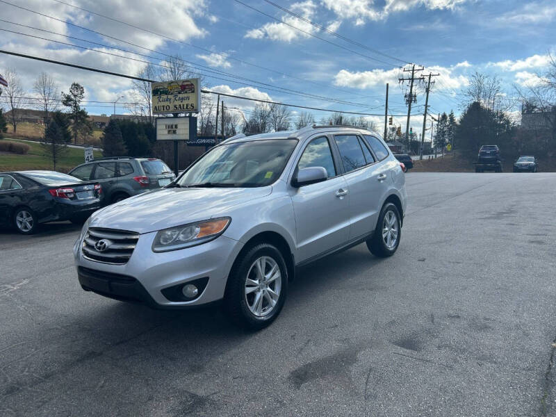 2012 Hyundai Santa Fe SE's photo