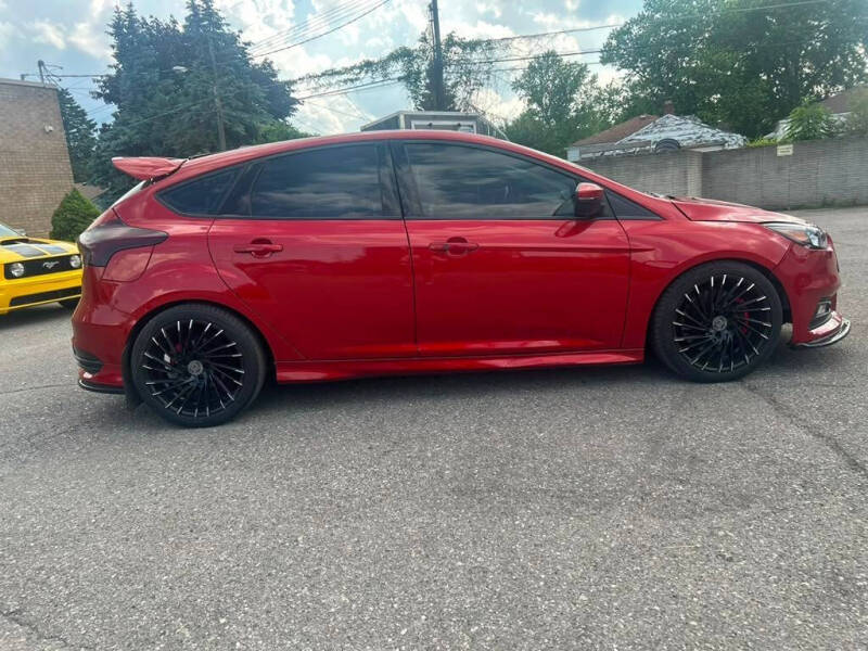 2018 Ford Focus ST