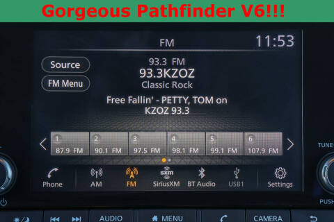 2022 Nissan Pathfinder SV