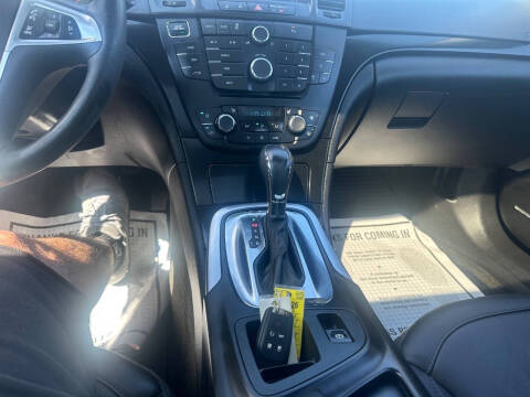 2013 Buick Regal Premium 3