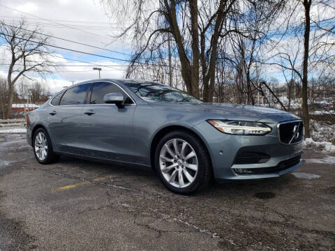 2018 Volvo S90 T6 Momentum