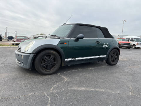 2005 MINI Cooper for sale at AJOULY AUTO SALES in Moore OK