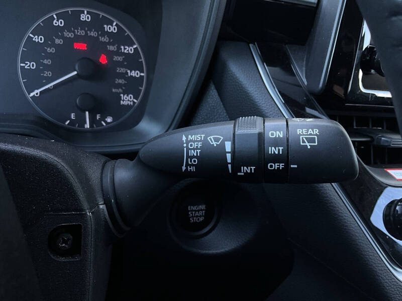 2025 Toyota Corolla Cross LE