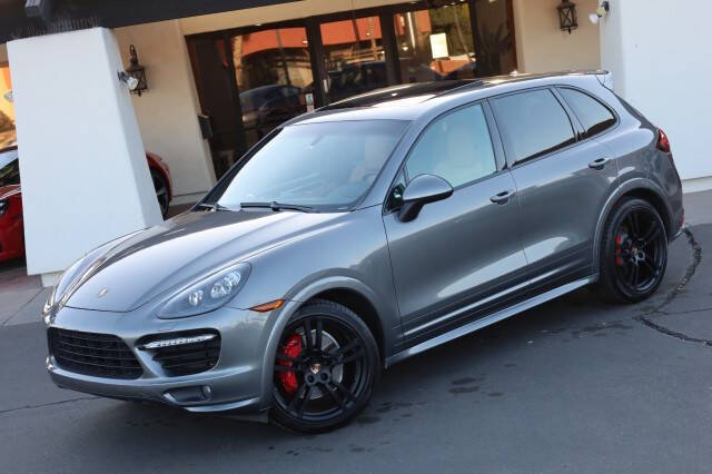 2014 Porsche Cayenne GTS