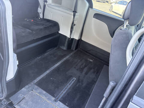 2016 Dodge Grand Caravan SXT Plus