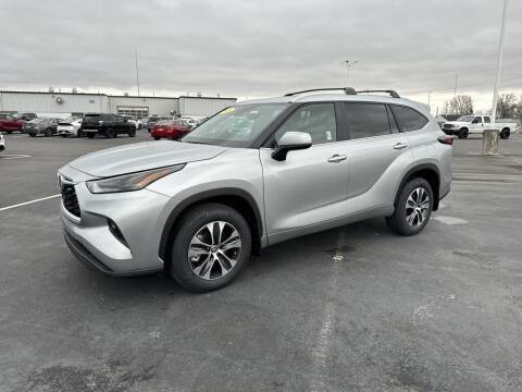 2024 Toyota Highlander for sale at White's Honda Toyota of Lima in Lima OH