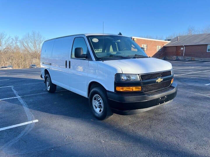 2022 Chevrolet Express 2500