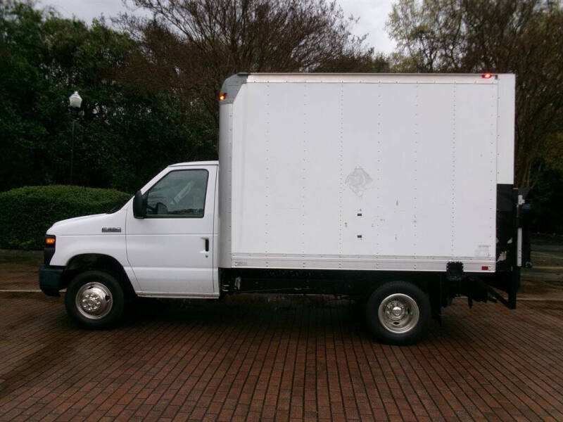 2017 Ford E-Series E-350 SD