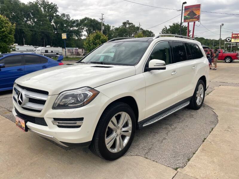 2013 Mercedes-Benz GL-Class for sale at Azteca Auto Sales LLC in Des Moines IA