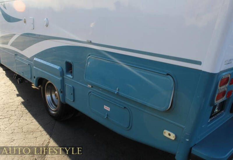 2014 Ford E-Series E-450 SD