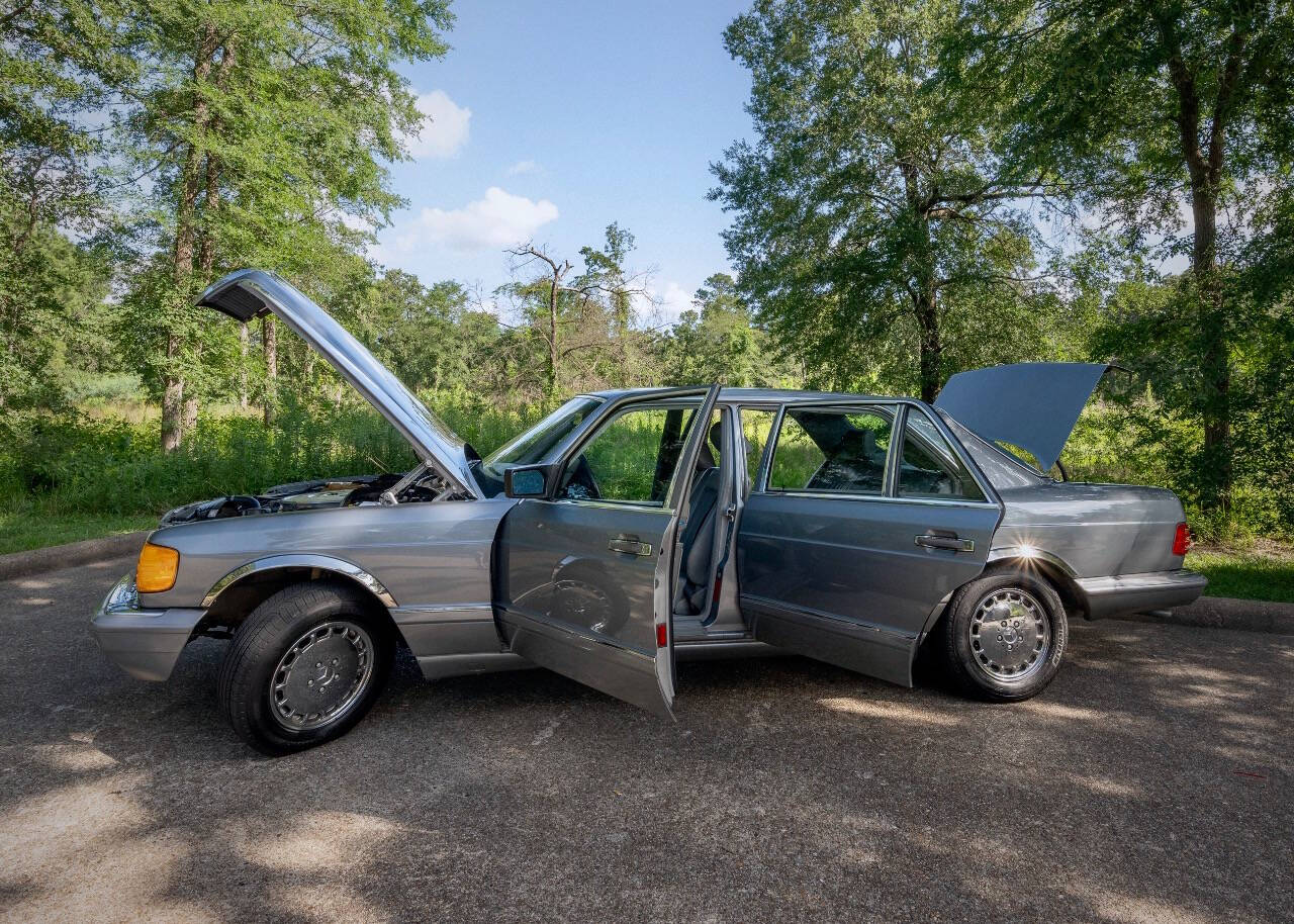 1988 Mercedes-Benz 420-Class 52