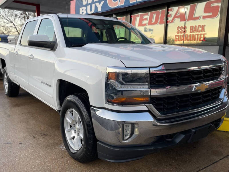2017 Chevrolet Silverado 1500 LT's photo