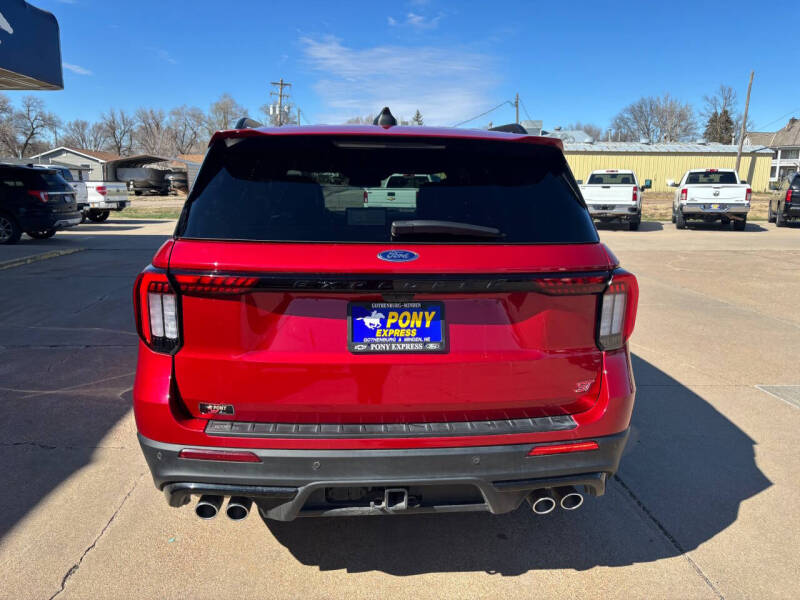 2025 Ford Explorer ST