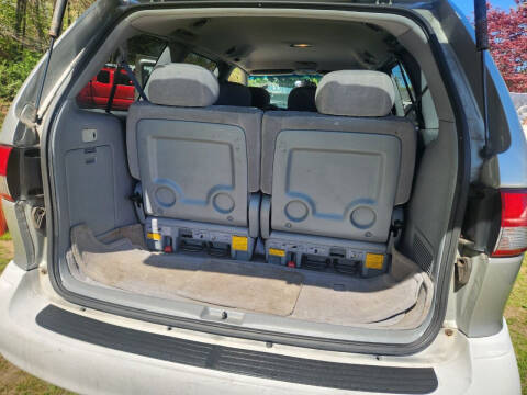 2002 Toyota Sienna CE