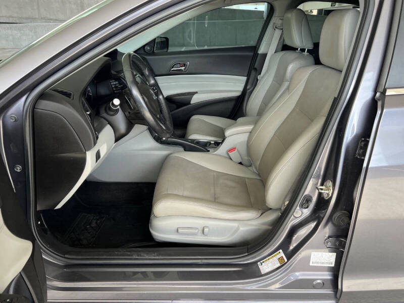 2017 Acura ILX w/Tech