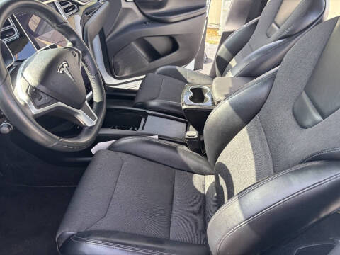 2016 Tesla Model X 75D