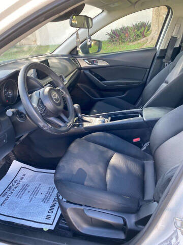 2018 Mazda MAZDA3 Sport