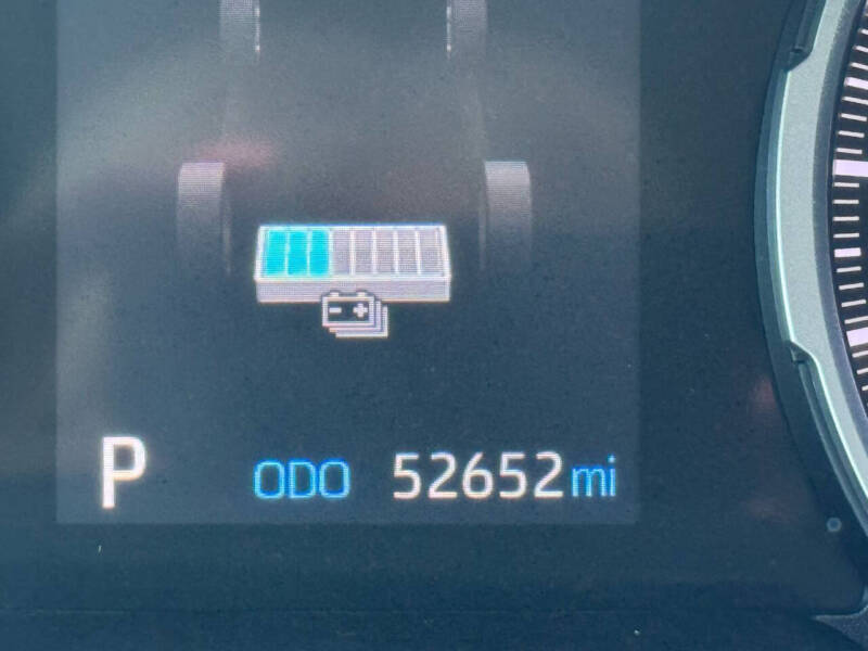 2022 Toyota RAV4 Hybrid LE